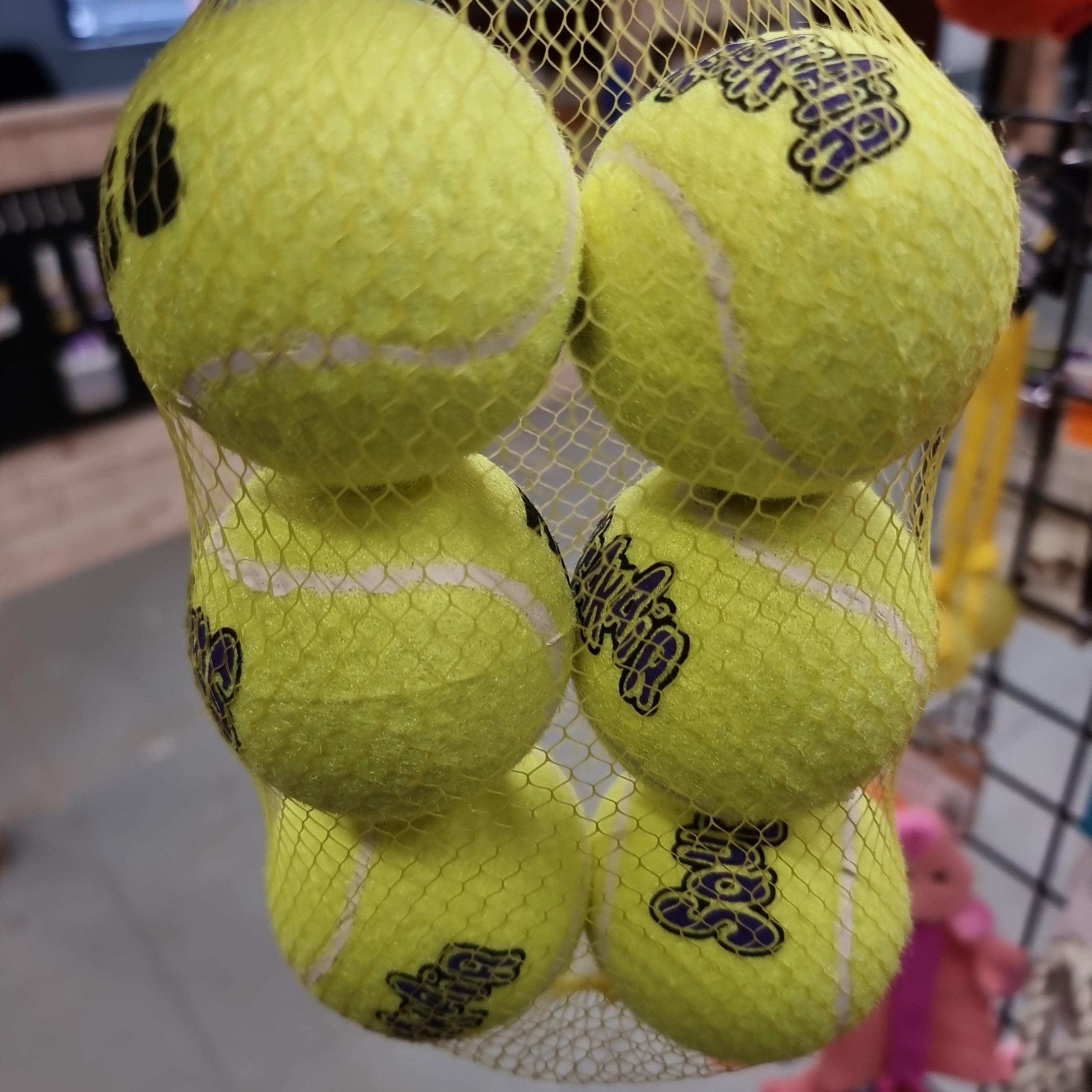 KONG Squeakair 6 Balls M